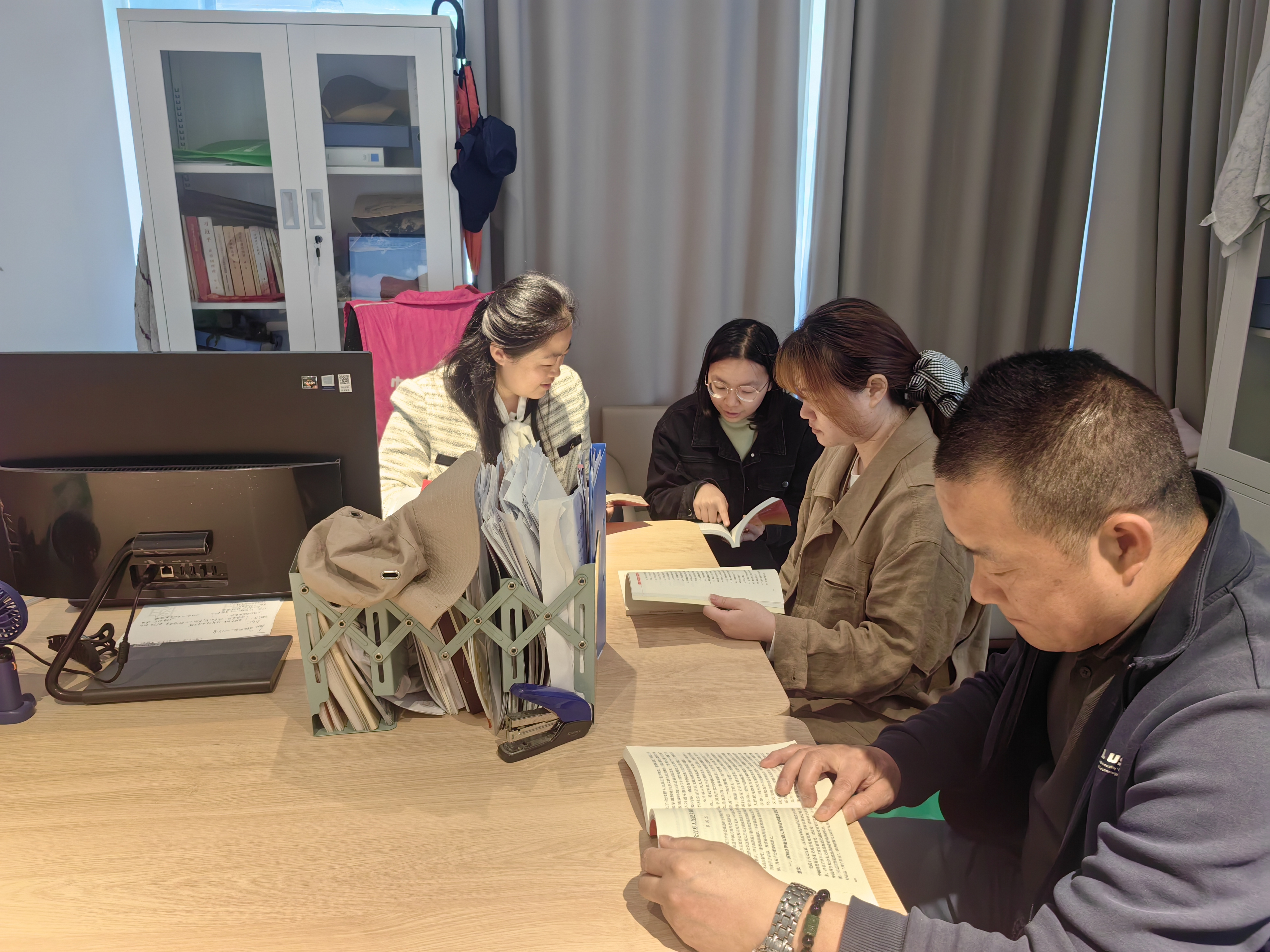 中梁镇：新发村开展读书分享活动