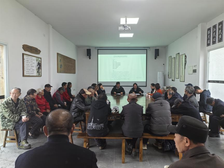 中梁镇：永宁寺村学习中华人民共和国民族团结进步促进法